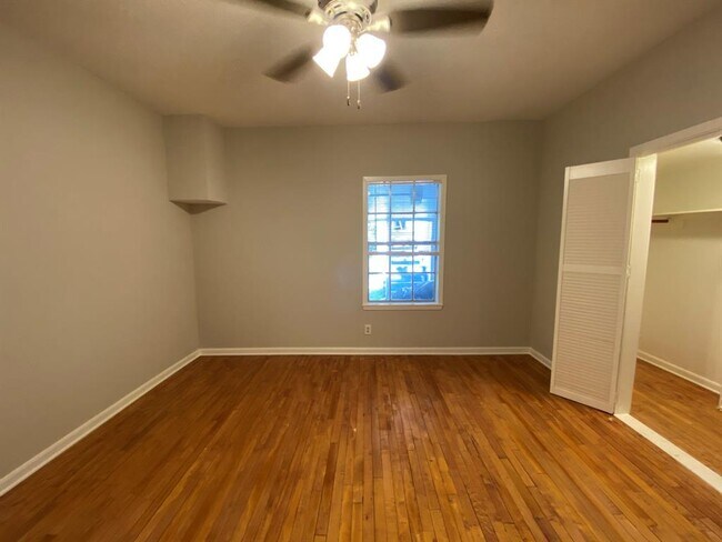 Building Photo - 6523 Avenue C