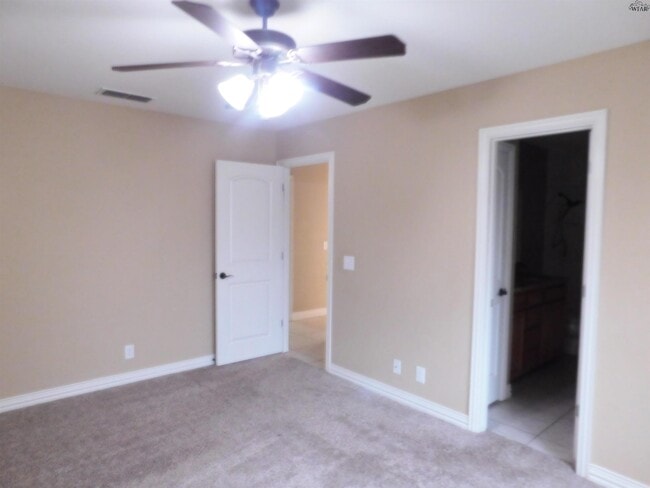 Building Photo - 118 Stonebridge St