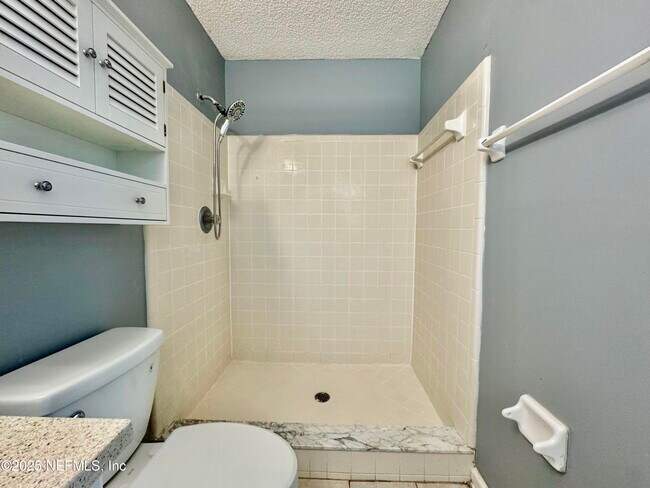 Building Photo - 11471 Mandarin Glen Cir W