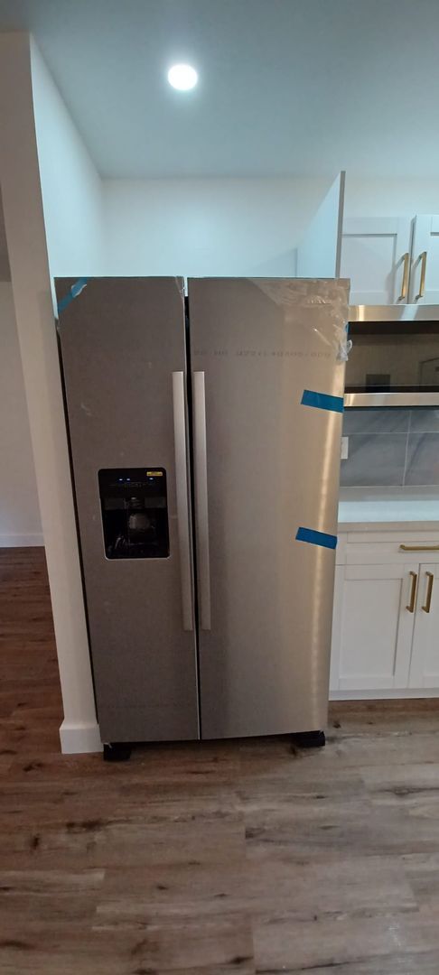 Building Photo - Stylish Fort Lauderdale 3/2 with Stainless...