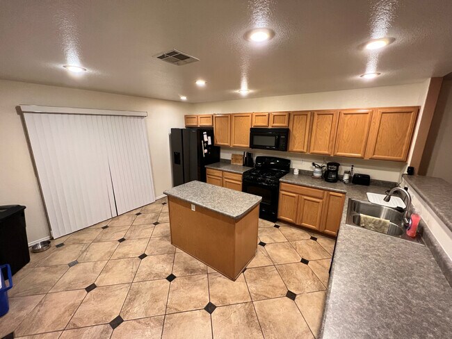 Building Photo - 4892 Calle Bella Ave