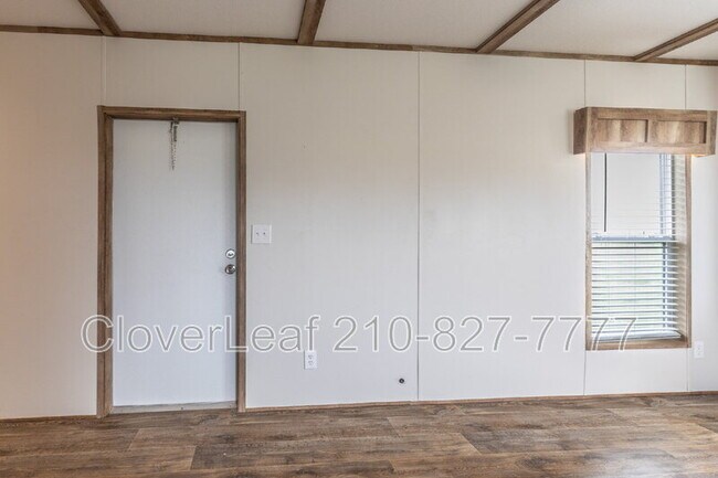 Building Photo - 417 Co Rd 6812