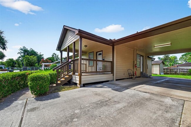 Building Photo - 5012 Ratama St