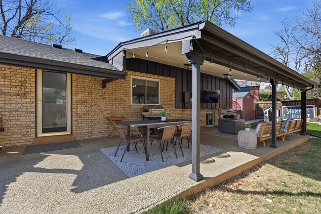 Building Photo - 7105 W 34th Pl