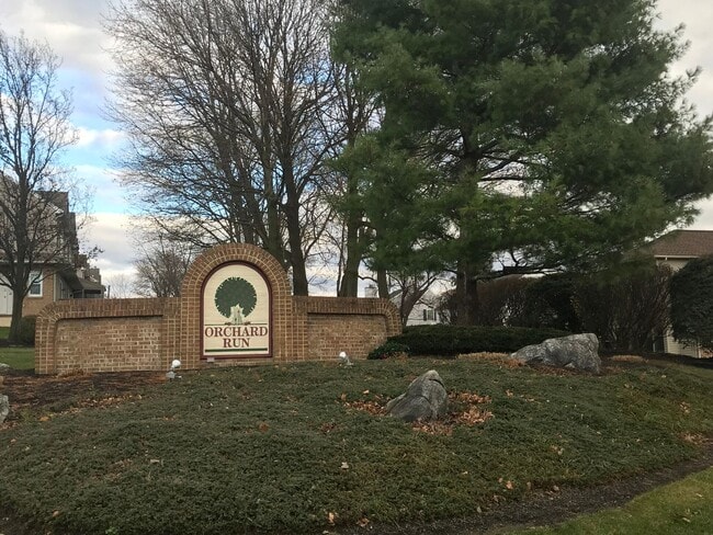 Building Photo - 2 Bedroom 2.5 Bathroom in Hummelstown!