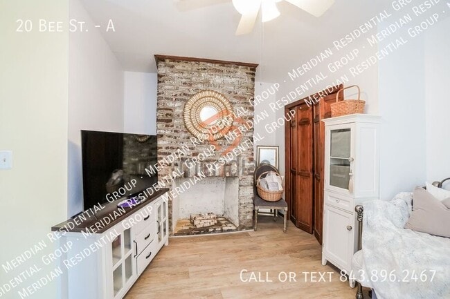 Building Photo - 20 Bee St