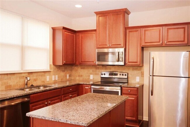 Building Photo - 2293 Spicy Pine Dr