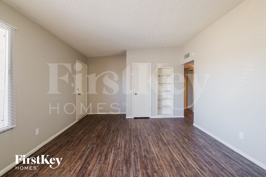 Building Photo - 3341 W Desert Cove Ave