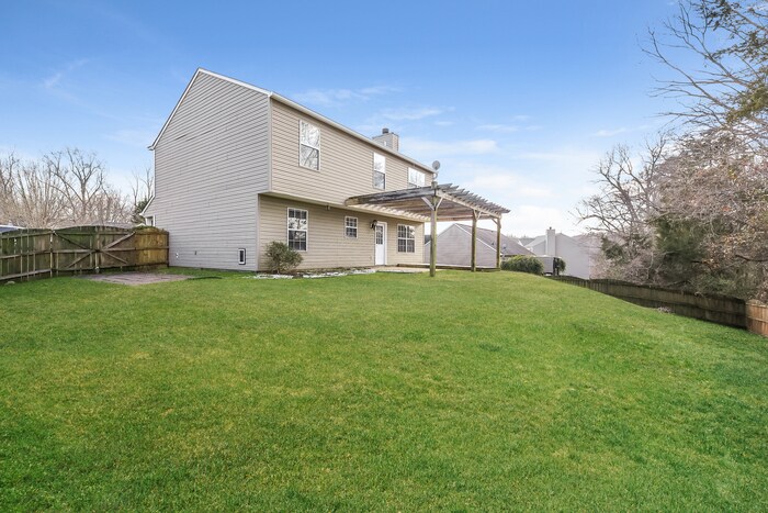 Building Photo - 410 Revis Creek Ct