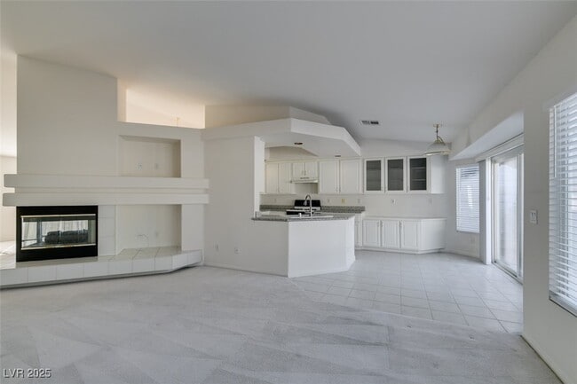 Building Photo - 1682 E Graystone Canyon Ave