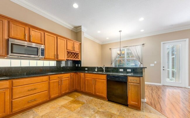 Building Photo - 1088 Grove Park Cir