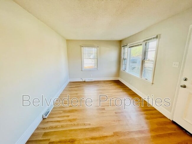 Building Photo - 616 S Holden Rd