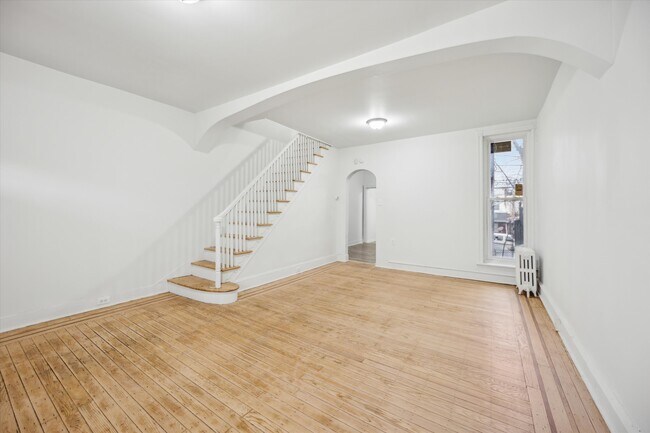 Building Photo - 3833 Pennsgrove St