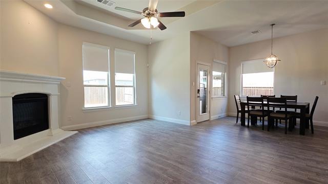 Building Photo - 2932 Log Cabin Dr