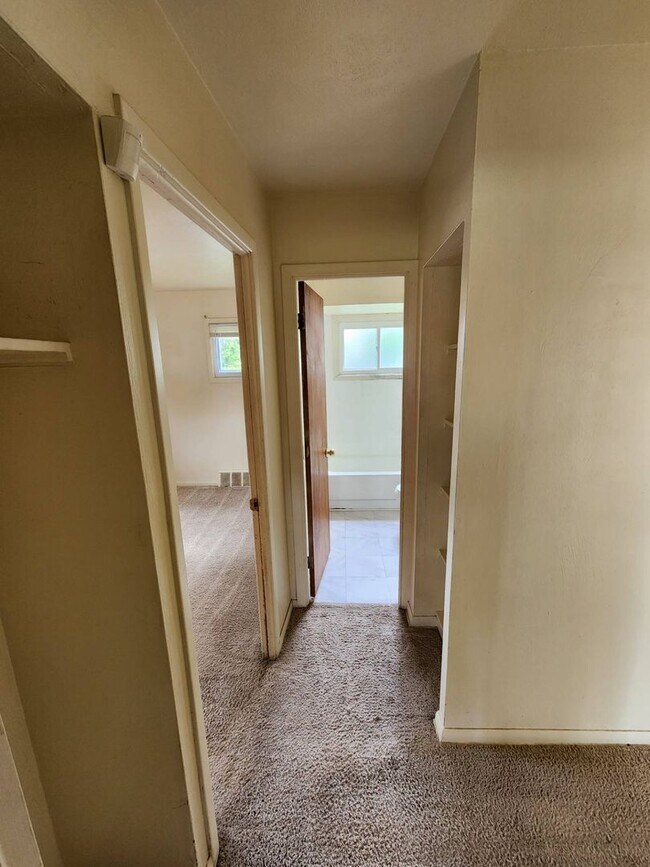 Building Photo - Move-In Special: Save $300 on This Charmin...