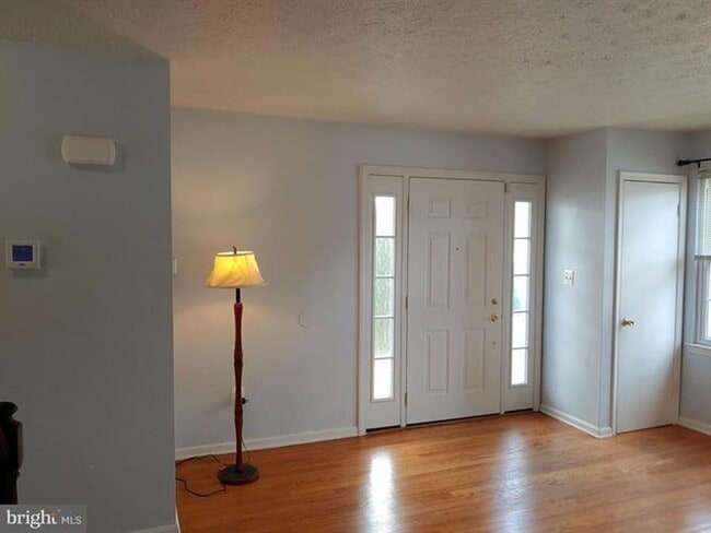 Building Photo - 13533 Ambassador Dr