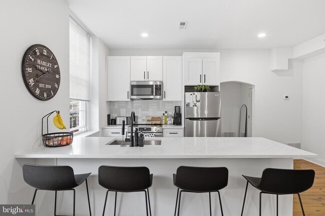 Building Photo - 935 Passyunk Ave