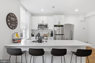 Building Photo - 700 S 2nd St