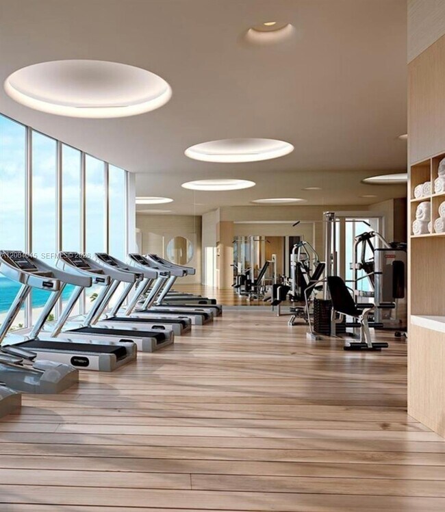 Building Photo - 15701 Collins Ave