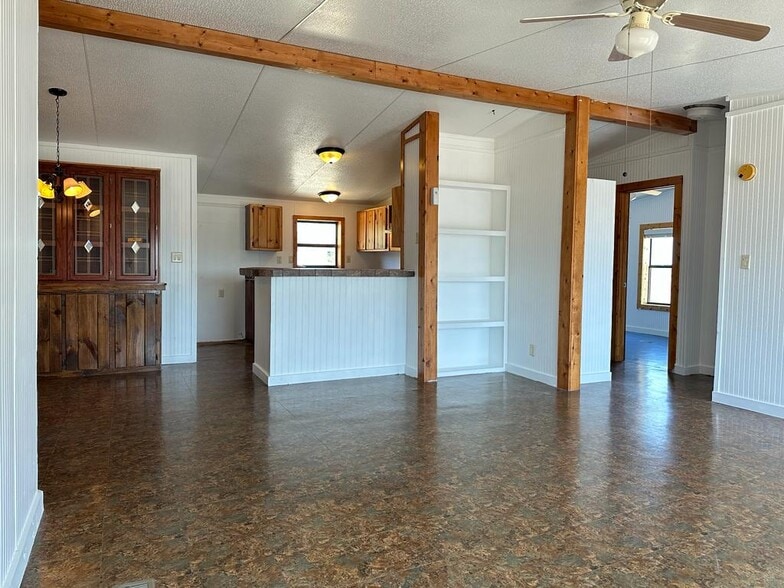 Primary Photo - 1010 Grandview Dr