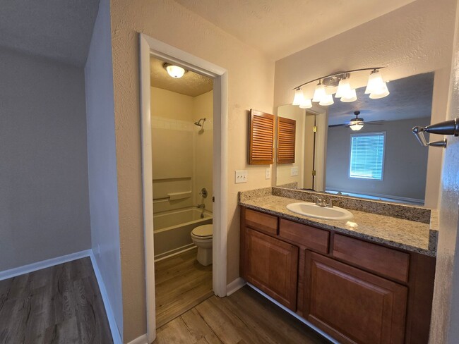 Building Photo - 6780-1 Willowbrook Dr ~ Stewarts Creek