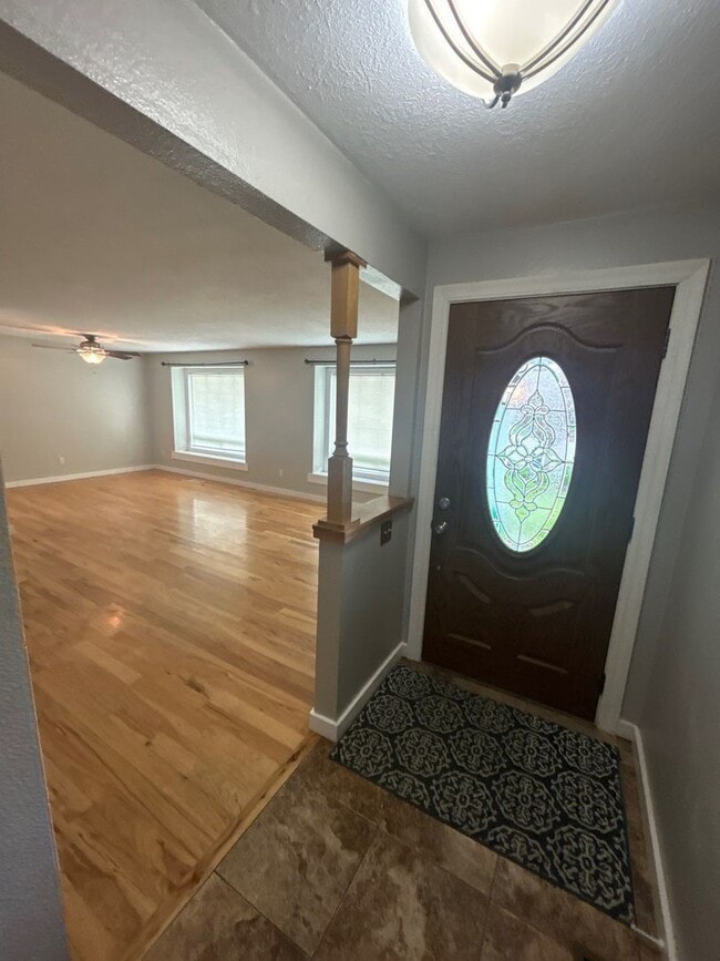 Building Photo - 3677 Carmelle Ct NE