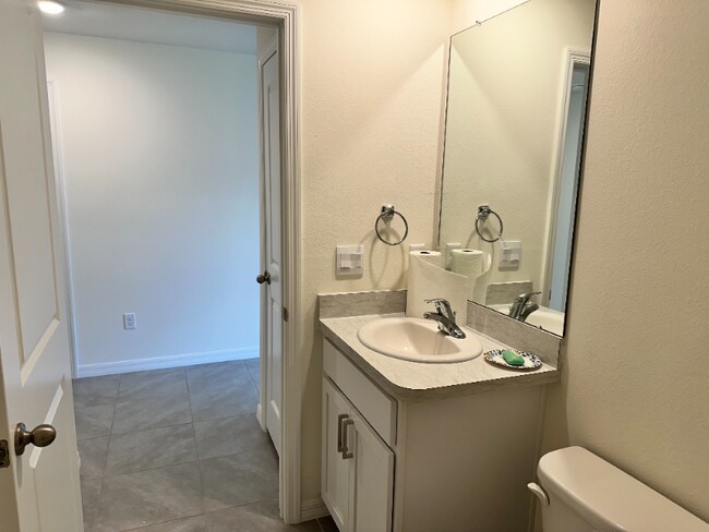 Building Photo - 3259 Rock Sound St