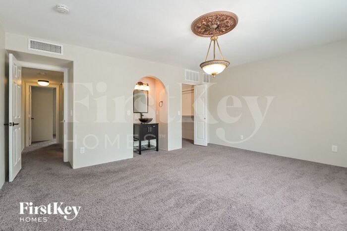 Building Photo - 5255 S Renewal Ln