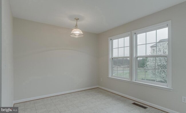 Building Photo - 105 Raphael Ct