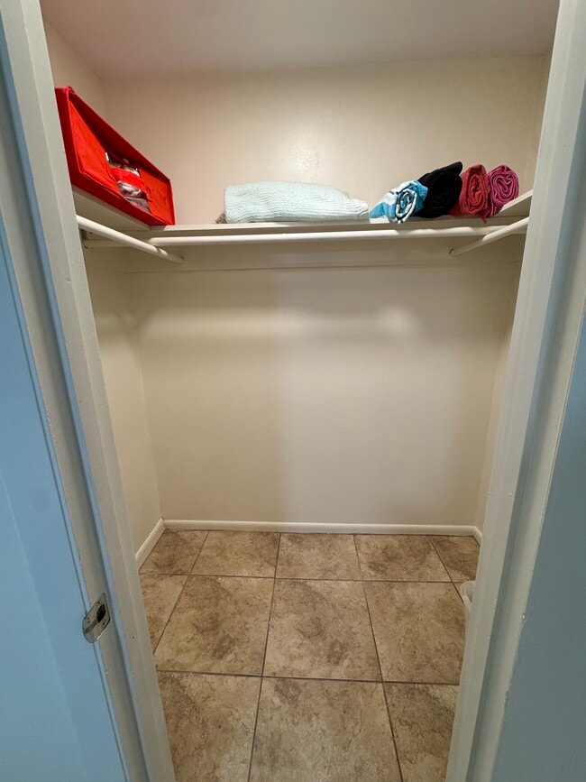 WalkIn Closet - 506 Quincy Ave