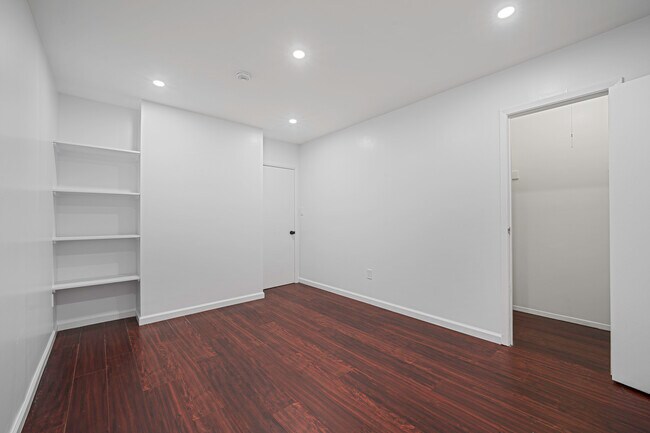 Building Photo - 77 Fairview Cir