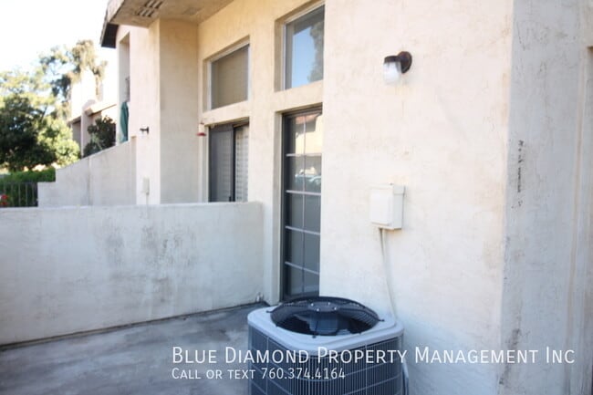 Building Photo - 1023 ficus-