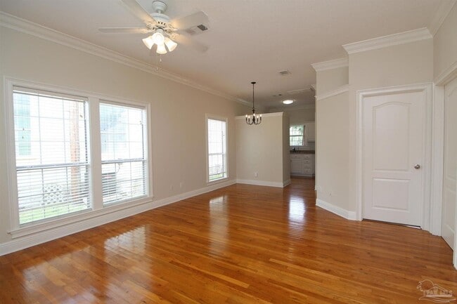 Building Photo - 32 N Donelson St