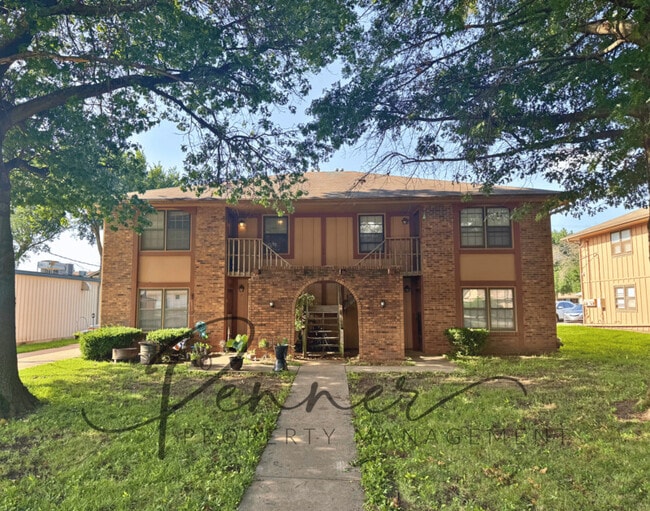 Primary Photo - 103 SW 20th St