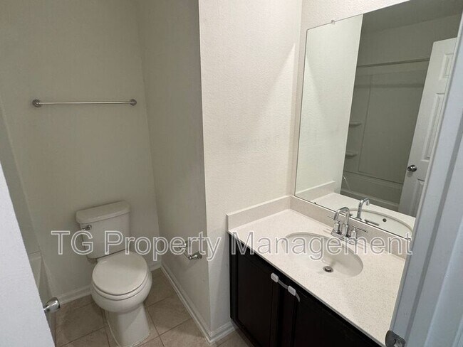 Building Photo - 9877 Fiddleback Ln