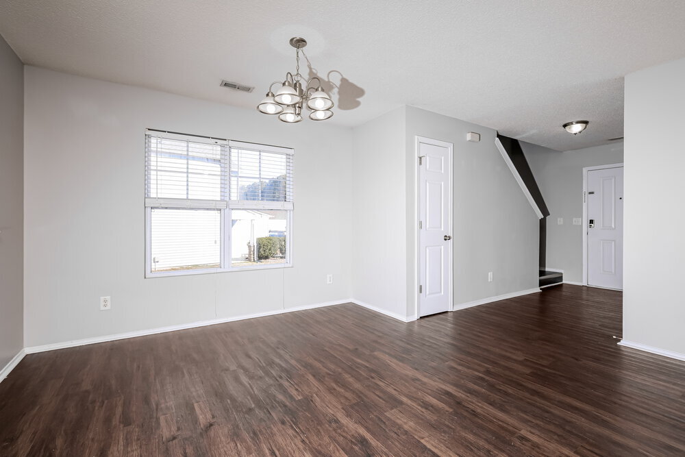 Building Photo - 953 Mailwood Dr