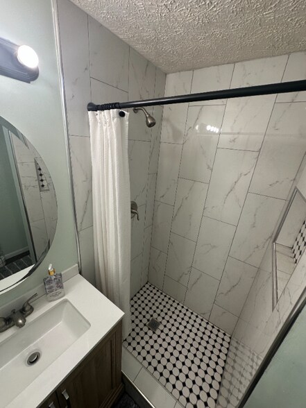 Primary Photo - 1505 N Chester Ave