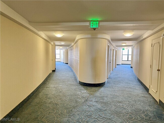 Building Photo - 4001 Gulf Shore Blvd N