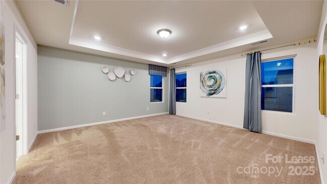 Building Photo - 2888 Yeager Dr NW