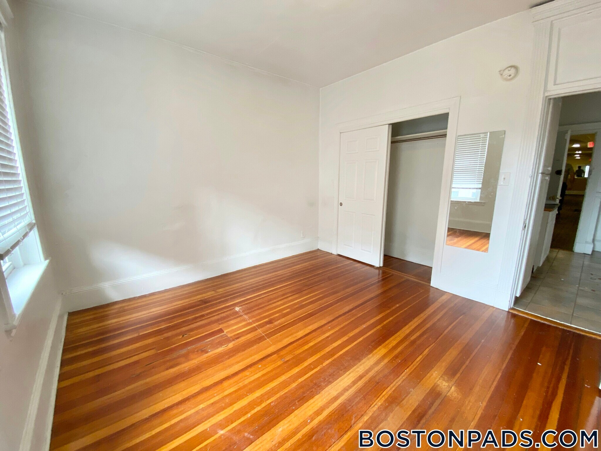 Building Photo - 64 Hemenway St