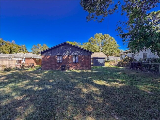 Building Photo - 2361 S Salvia St