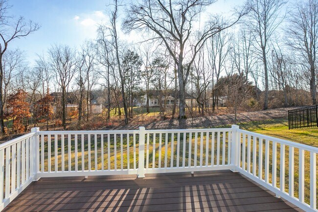 Building Photo - Beautiful One Level Home in Columbia!
