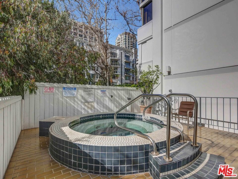 Building Photo - 10660 Wilshire Blvd