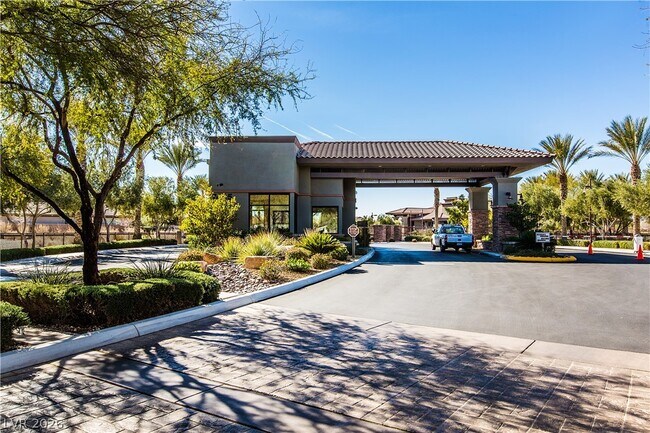 Building Photo - 3418 Singer Ln