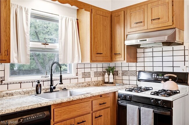 Building Photo - 4313 Neville Rd