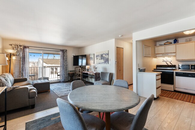 Building Photo - 7900 Harwood Ave