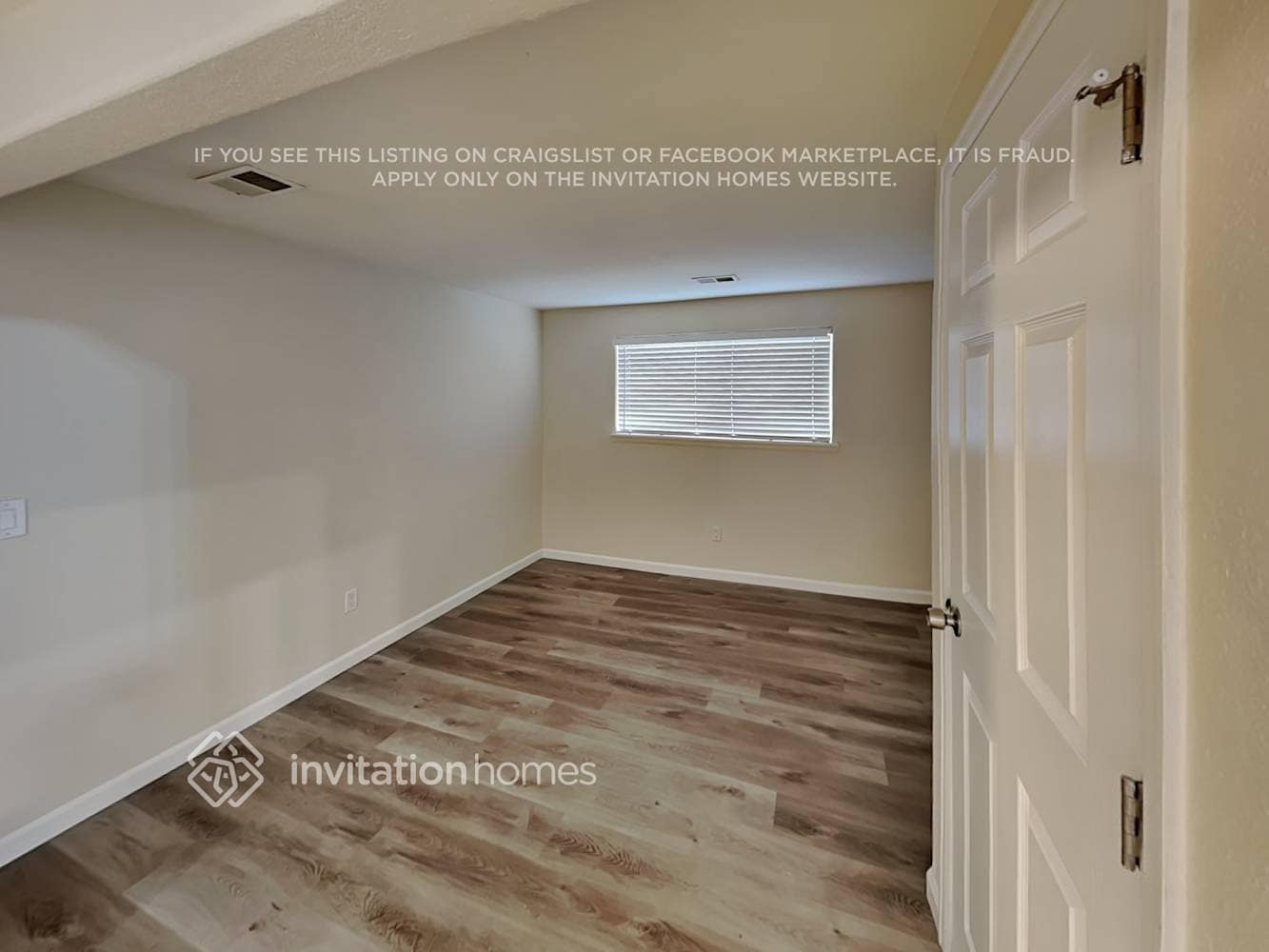 Building Photo - 8963 W Arbor Ave