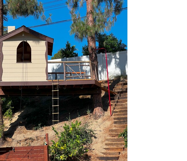 Building Photo - 5647 Comanche Ave