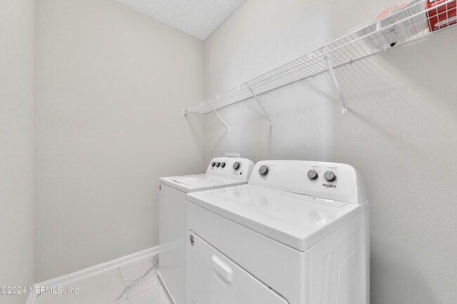 Building Photo - 363 Tamar Ct