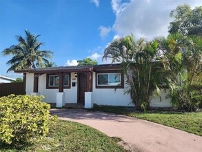 Building Photo - 845 NW 199th St
